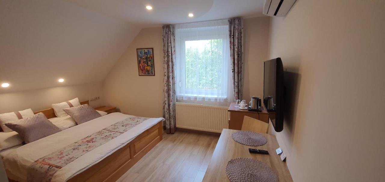 Apartament Tuenderlak Vendeghaz Balatonfüred Zewnętrze zdjęcie