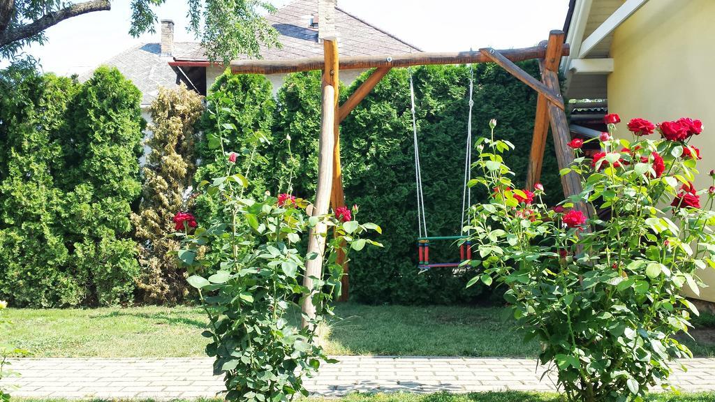 Apartament Tuenderlak Vendeghaz Balatonfüred Zewnętrze zdjęcie