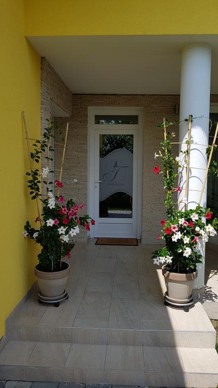 Apartament Tuenderlak Vendeghaz Balatonfüred Zewnętrze zdjęcie